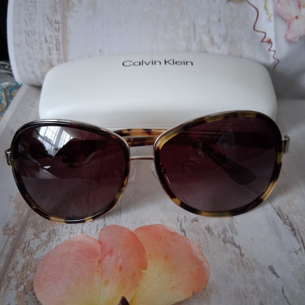 Calvin Klein tortoise shell animal metal sunglasses NEW IN CASE